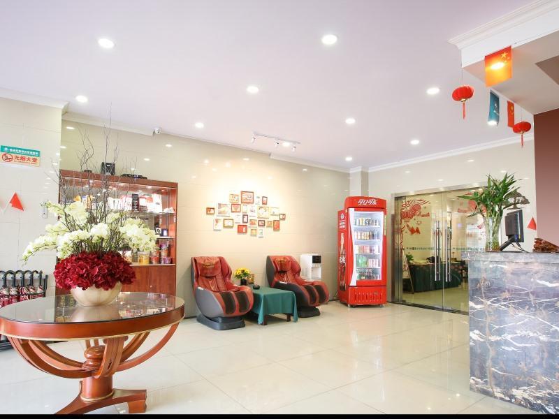 格林豪泰南京南站南广场快捷酒店 南靖县 外观 照片